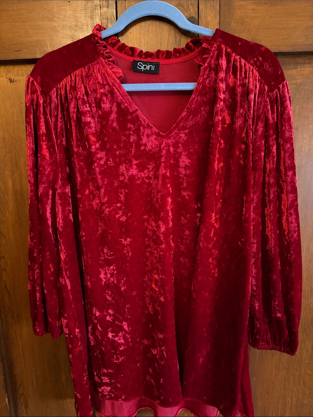 Spin Red Velvet V-Neck Long Sleeve Top